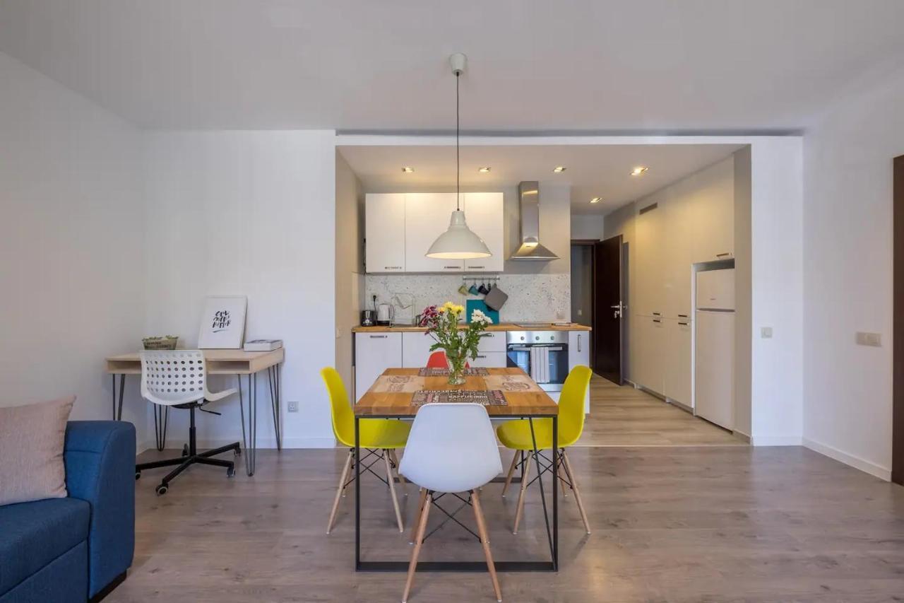 Quiet & Airy Modern Apt. Top Centre Free Parking Σόφια Εξωτερικό φωτογραφία